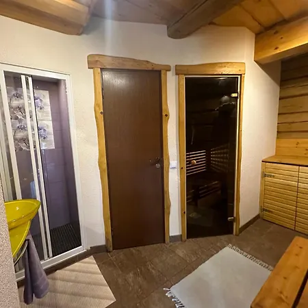 Cosy With Sauna Villa